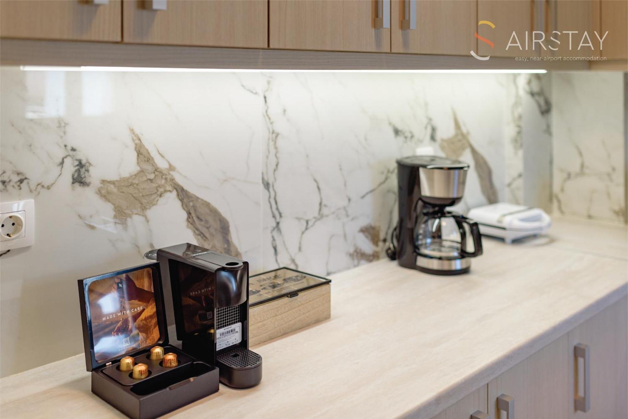 Cheli Airport By Airstay Apartment *