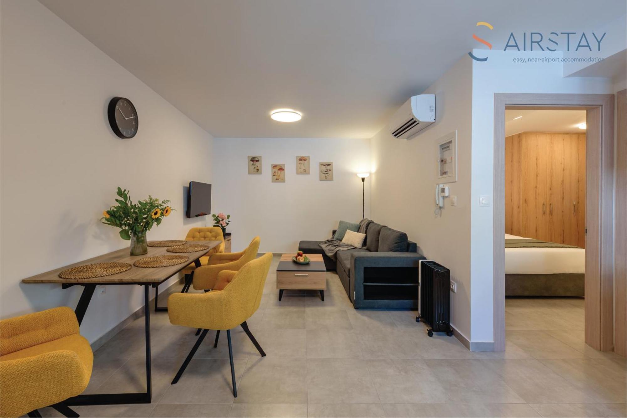 Cheli Airport By Airstay Apartment *